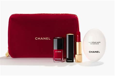 christmas gifts chanel|chanel gift with purchase offers.